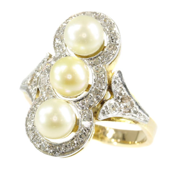 Vintage diamond and pearl ring from the Fifties